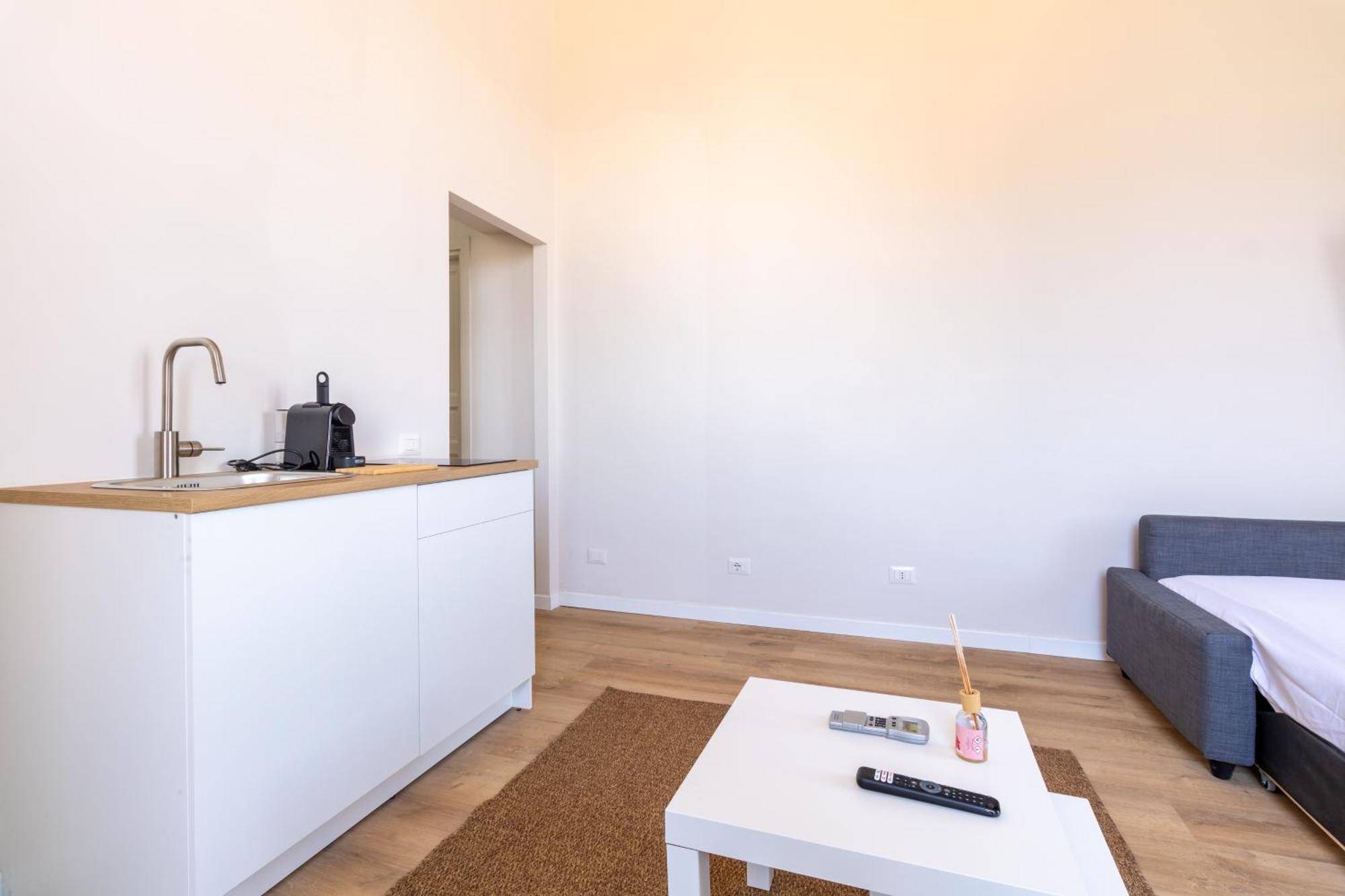 Joe Litty Hotel Rom